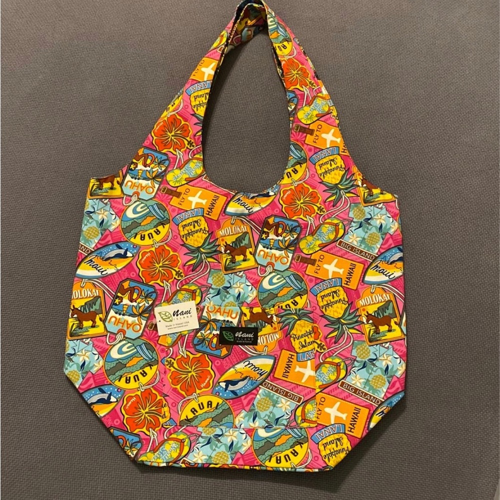 Reversible Hawaiian hobo bag